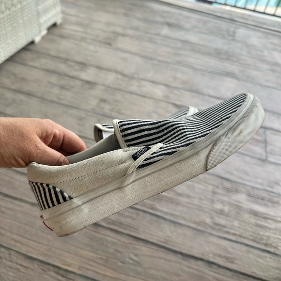 Vans Slip ons - Picture 2 of 5